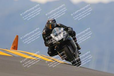 media/Sep-11-2022-SoCal Trackdays (Sun) [[81b7e951af]]/Turn 9 (930am)/